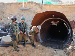 Intip Terowongan Hamas Terbesar di Gaza