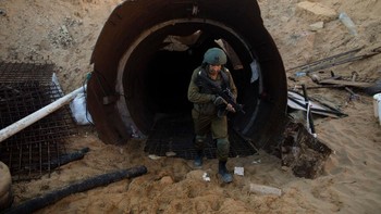 Sebuah penelitian yang diterbitkan pada 17 Oktober oleh Modern War Institute di akademi militer AS West Point menyebutkan terdapat 1.300 terowongan yang membentang lebih dari 500 kilometer. Foto: Getty Images/Amir Levy