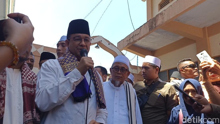 Anies Baswedan di Lombok Barat (Tiara Aliya/detikcom)