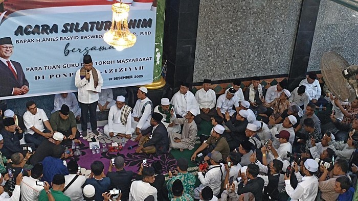 Anies Baswedan di NTB (Tiara/detikcom)