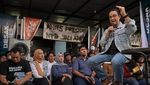 Anak Muda Desak Anies di Mataram