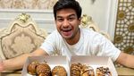 Momen Seru Fadil Jaidi Kulineran Bareng Pak Muh dan Rafathar