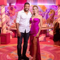 Hulk atau Givanildo Vieira de Sousa jadi sorotan ketika terungkap mengencani keponakan mantan istrinya bernama Camila. Hulk yang kini bermain untuk Clube Atlético Mineiro telah mengonfirmasi kabar bahwa mereka sudah menikah.  Foto: Instagram @hulkparaiba