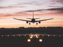 Pesawat Delay 9 Jam, Penumpang Sriwijaya Air Rute Makassar-Jakarta Ngamuk