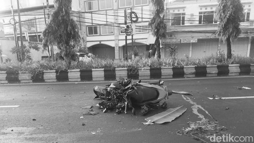 Kecelakaan maut di Denpasar, turis Belanda tewas kepala putus.