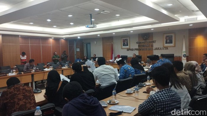 Komisi B DPRD Mediasi Pedagang di Jaksel Kena Penertiban