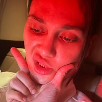 Di keterangan unggahannya Maxime juga menuliskan kalimat romantis spesial untuk Luna. “Kita tertawa, kita bertengkar, kita juga suka ribut. Sudah setahun sejak kita memulai dinamika ini bersama, aku sama sekali tak menyangka kita bisa berpapasan dan sampai ke arah ini bersama-sama. Aku beruntung bisa memanggilmu teman sekaligus pasanganku, dan berbagi momen manis dan pahit dalam hidup kita satu sama lain. Selamat satu tahun jadian,” tulis Maxime dalam bahasa Inggris. Foto: Instagram/@bouttier_maxime