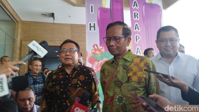 Mahfud Md Bertemu Ketum PGI