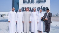 Masjid Presiden Joko Widodo berlokasi di area diplomatik Abu Dhabi dan dilalui oleh Jalan Presiden Joko Widodo. Bukan hanya memiliki desain yang menarik, masjid tersebut juga dibangun dengan bahan berkualitas tinggi. Masjid ini dilengkapi juga dengan sebuah menara yang menjulang tinggi.  Foto: Dok. Kedubes Indonesia di Abu Dhaabi