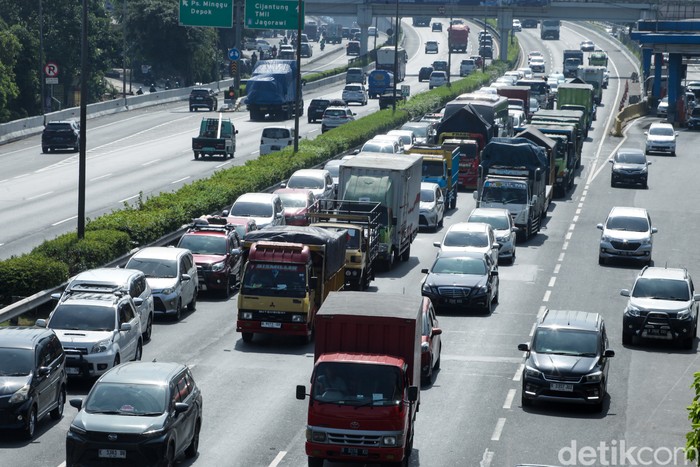 Mudik Nataru, 2,8 Juta Kendaraan Diprediksi Tinggalkan Jakarta