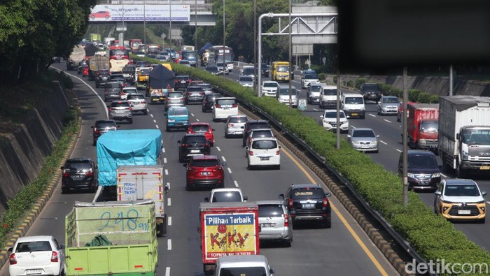 Mudik Nataru, 2,8 Juta Kendaraan Diprediksi Tinggalkan Jakarta
