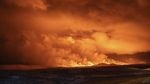 Penampakan Muntahan Lava dari Letusan Gunung Berapi di Islandia
