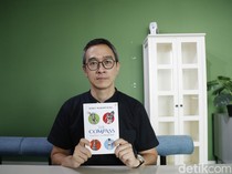 Henry Manampiring, Si Filsuf yang Sukses Jadi Penulis