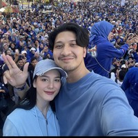 Wanita asal Malaysia itu sebelumnya sempat curhat di media sosial yang menyiratkan rumah tangga keduanya tengah berada di ujung tanduk. Yasmine juga memilih merayakan Lebaran di negaranya, Malaysia. Foto: Instagram @real_aditya1