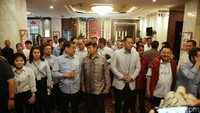 Adapun acara ini dihadiri oleh jajaran TKN, antara lain Wakil Ketua Dewan Pengarah TKN, Agus Harimurti Yudhoyono; Wakil Ketua Dewan Pengarah TKN, Hashim Djojohadikusumo; Wakil Ketua Dewan Pengarah TKN, Agus Jabo; Dewan Penasihat TKN, Mochamad Iriawan; Anggota Dewan Pakar TKN, Budiman Sudjatmiko, Ketua TKN, Rosan Roeslani, Wakil Ketua TKN, Grace Natalie.  