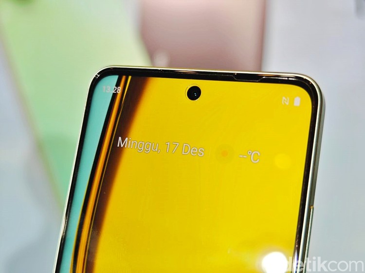 Realme C67