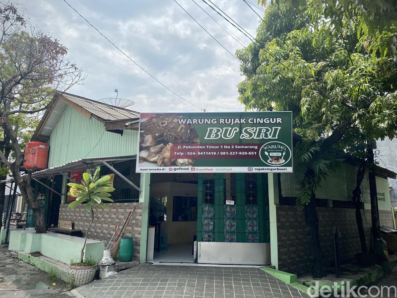 Rujak Cingur Bu Sri