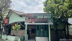 Di Warung Ini Ada Rujak Cingur dan Es Kolak yang Kondang sejak 1969
