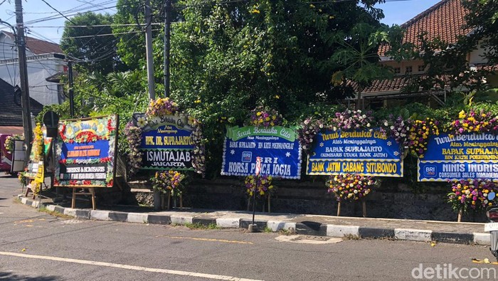 Suasana rumah duka Suprajarto di kawasan Kotabaru, Gondokusuman, Kota Jogja, Selasa (19/12/2023).