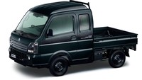Dikutip dari website Suzuki Jepang, varian Super Carry X Limited hadir dengan pilihan warna Moss Gray, Silky Silver, Cool Khaki Pearl, dan Bluish Black Pearl. Foto: Dok. Suzuki