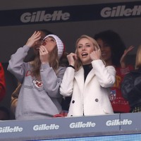 Keduanya mulai dekat belakangan ini saat Taylor mulai berpacaran dengan Travis. Britanny bahkan sudah masuk dalam inner-circle penyanyi Style itu. (Foto: AP Photo/Michael Dwyer, Charles Krupa)