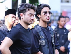 7 Gaya Abidzar Al Ghifari Naik Moge, Ikut Geng Motor Sambil Dakwah