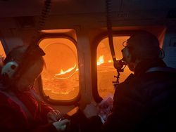 Penampakan Aliran Lava Gunung Berapi di Islandia Bak Neraka Bumi