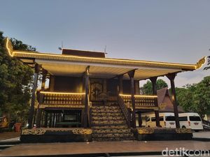 7 Pakaian Adat Kalimantan Selatan untuk Pengantin dan Keseharian