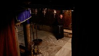 Pemimpin gereja dan warga di Bethlehem sepakat merayakan Natal tahun ini dengan sederhana tanpa kemeriahan dan banyak lampu bahkan pohon Natal.   