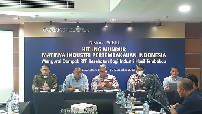 Diskusi Publik Industri Tembakau