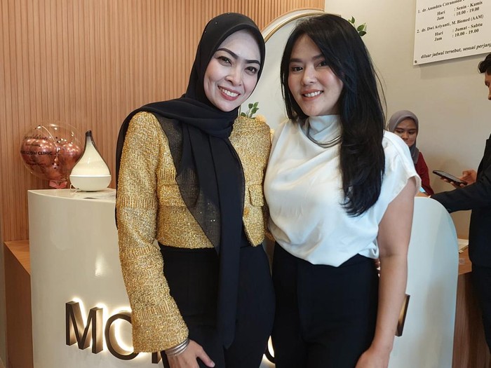dr Dita dan Marizka Juwita