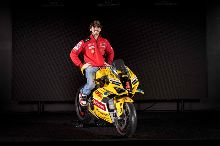 Ducati Panigale edisi khusus meluncur dengan livery ala motor balap
