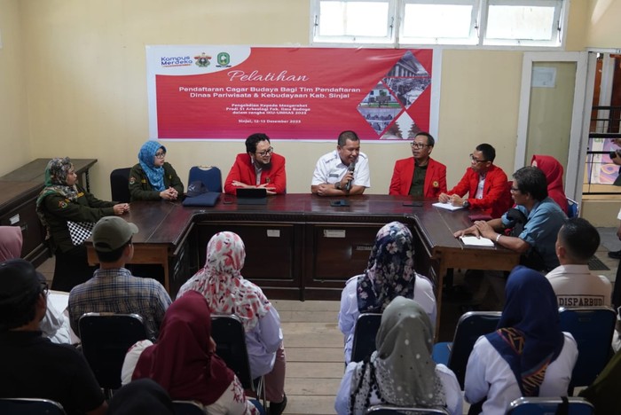 FIB Unhas & Disparbud Sinjai Gelar Pelatihan soal Cagar Budaya