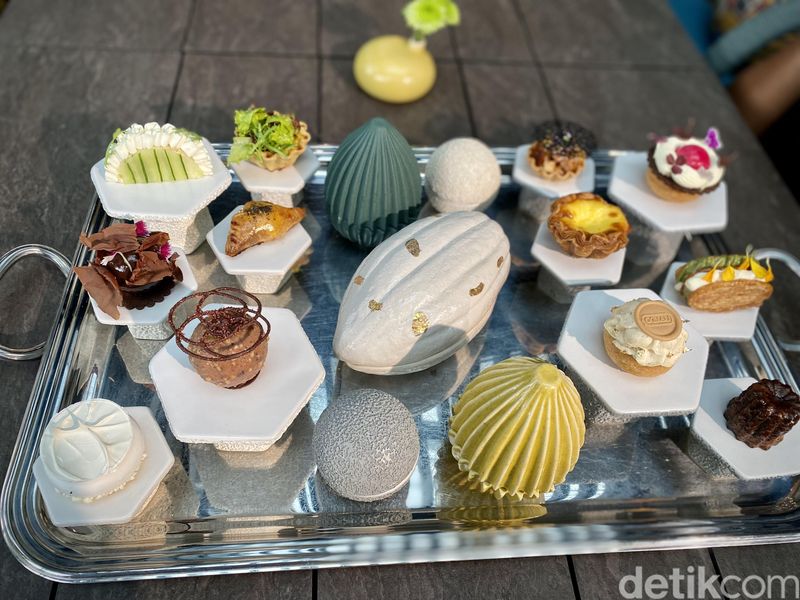Gelato Bar & Patisserie