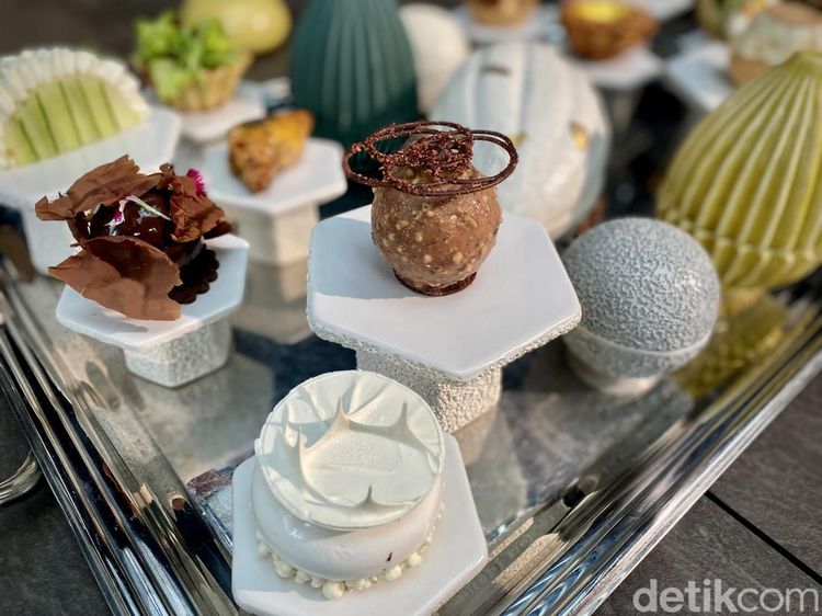Cantiknya Dessert di GOOLALI yang Bikin Sayang Dimakan