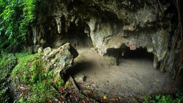 Gua Togi Ndrawa (direktoripariwisata.id)