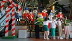 Hingar Bingar Ornamen Natal Hiasi PIK 2