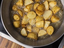 Yuk Disimak! Ini Batas Aman Penggunaan Minyak Goreng Bekas