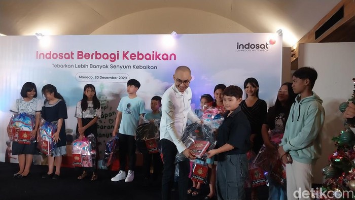 Indosat Ooredoo Hutchison hadir dengan berbagi kebaikan bersama 150 anak yatim di Minahasa.
