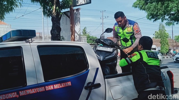 Sepeda motor Vario diamankan ke Sat Lantas Polres Klaten.