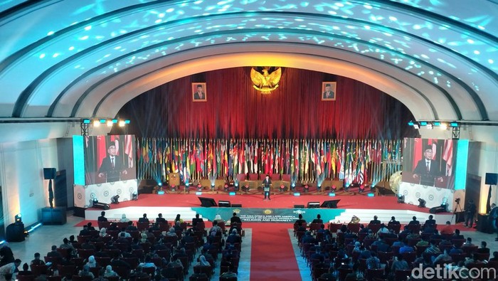 KMBAAA di Gedung Merdeka Bandung.