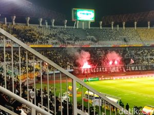 Komdis PSSI Sanksi Panpel Persebaya Rp 25 juta