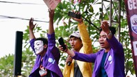 Mimbar Demokrasi melawan Politik Dinasti dan Menolak Pelanggaran HAM meluas hingga Jambi yang diisi oleh orasi-orasi politik dsri mahasiswa, dosen, budayawan, seniman, tokoh masyarakat. 