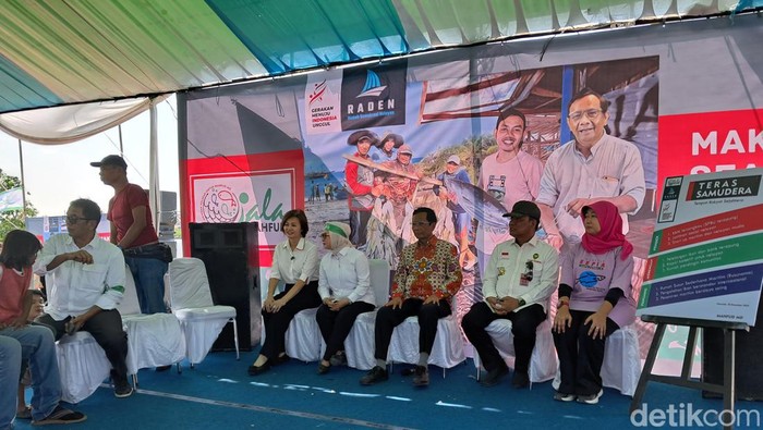 Mahfud Md Bertemu Nelayan Marunda