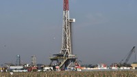 PT Pertamina (Persero) melalui anak usahanya di sektor hulu PT Pertamina EP (PEP) Regional Jawa Subholding Upstream berhasil menemukan dua sumur sumber migas (minyak dan gas) baru di Jawa Barat. Kedua sumber migas yang dimaksud adalah East Akasia Cinta (EAC)-001 di wilayah kerja PEP Jatibarang Field, Kabupaten Indramayu dan Sumur East Pondok Aren (EPN)-001 di wilayah kerja PEP Tambun Fild, Kabupaten Bekasi.  
