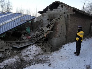 Pengungsi Gempa China Berjuang Melawan Musim Dingin