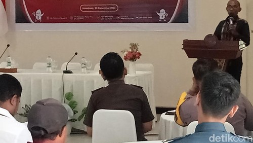 Rapat koordinasi pengelolaan logisitik pemilihan umum tahun 2024 tingkat Kabupaten Flores Timur, Rabu (20/12/2023).