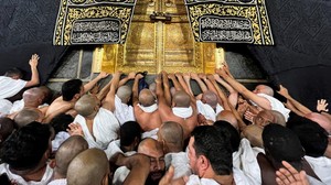 Polemik Umrah Backpacker