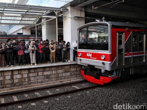 RI Pilih Impor KRL Baru dari China, Kemenhub Tak Masalah