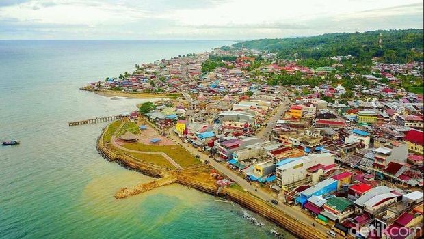 Taman Ya'ahowu (direktoripariwisata.id)